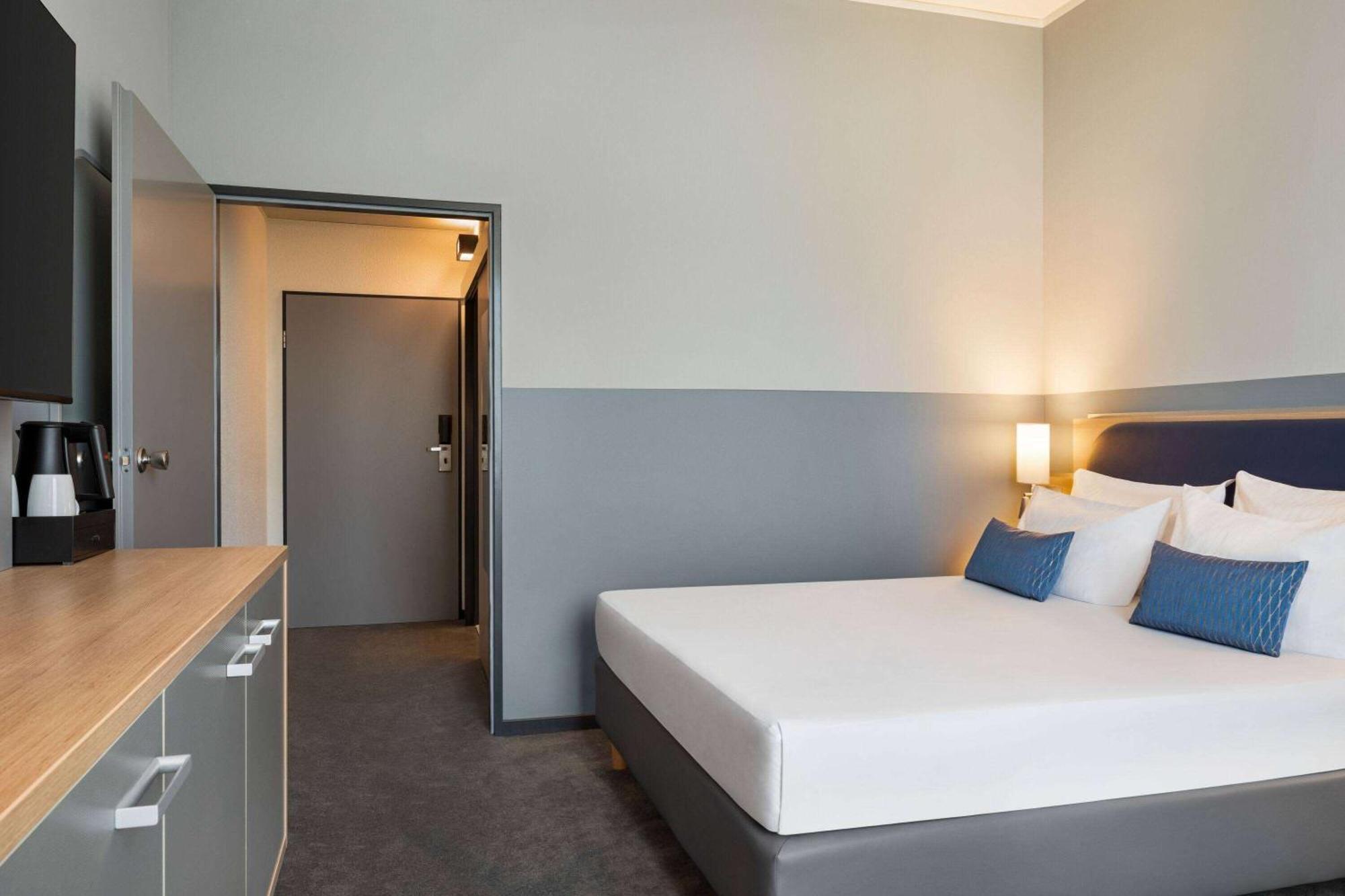 Готель Vienna House Easy By Wyndham Frankfurt Airport Кельстербах Екстер'єр фото