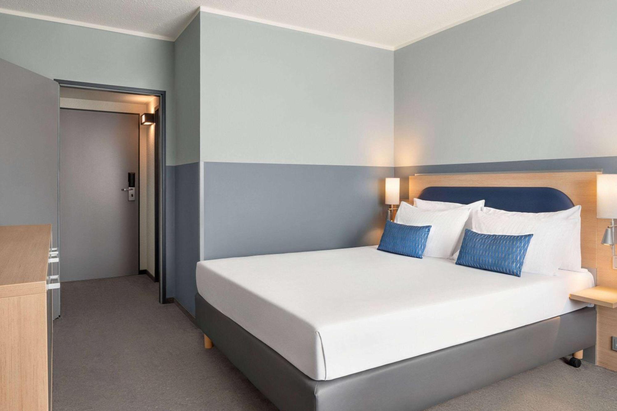 Готель Vienna House Easy By Wyndham Frankfurt Airport Кельстербах Екстер'єр фото
