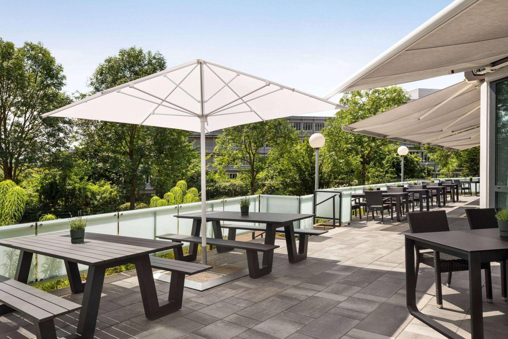 Готель Vienna House Easy By Wyndham Frankfurt Airport Кельстербах Екстер'єр фото