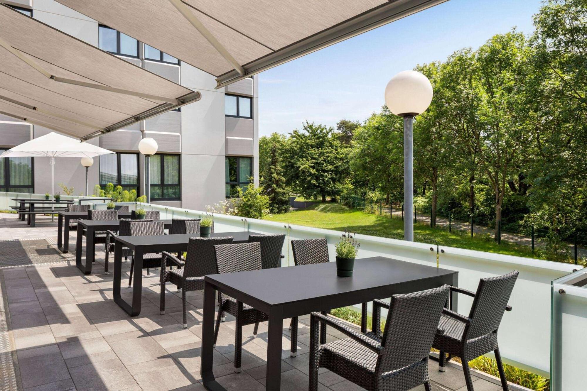 Готель Vienna House Easy By Wyndham Frankfurt Airport Кельстербах Екстер'єр фото